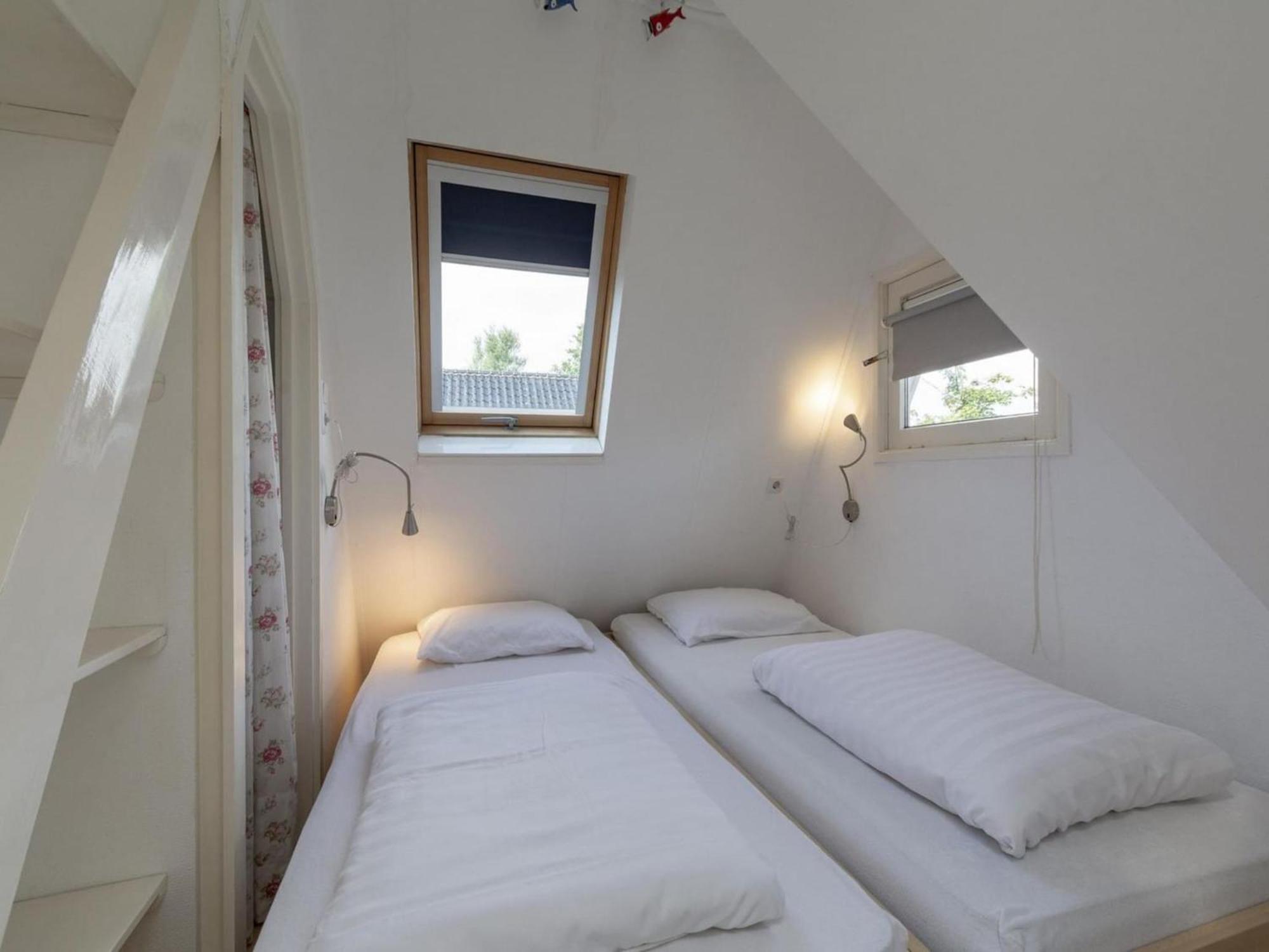 Cozy Holiday Home With Garden Sint Maartensvlotbrug Kültér fotó