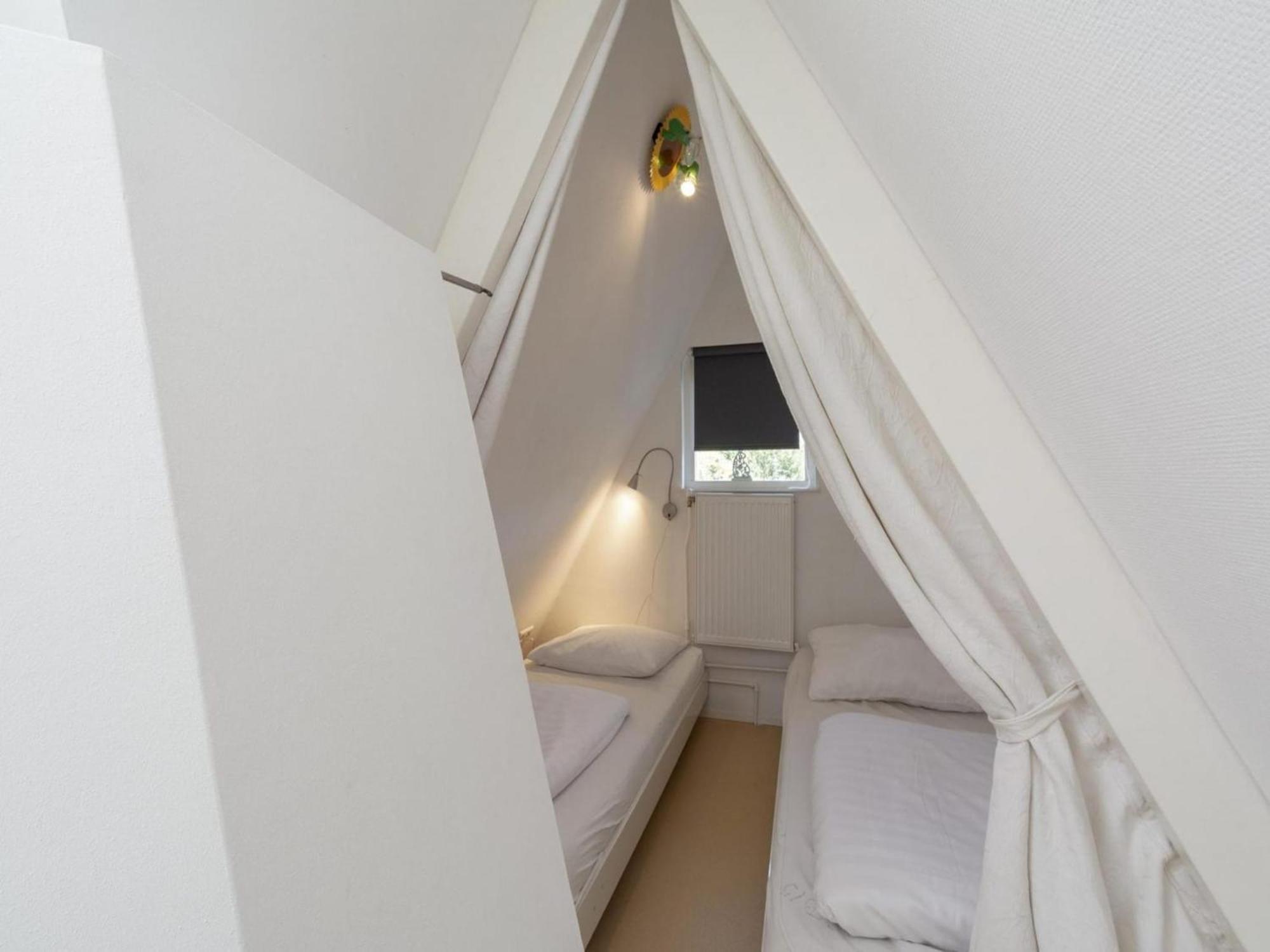 Cozy Holiday Home With Garden Sint Maartensvlotbrug Kültér fotó